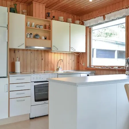 Three-bedroom Holiday In Hvide Sande * Bjerregård