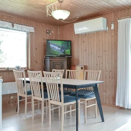 Three-bedroom Holiday In Hvide Sande 度假居 *