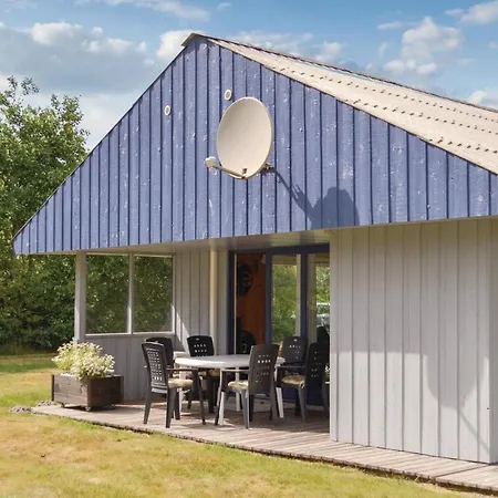 Three-bedroom Holiday In Hvide Sande *
