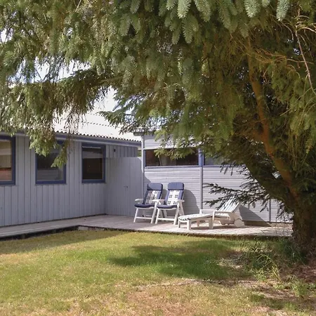 Three-bedroom Holiday In Hvide Sande *