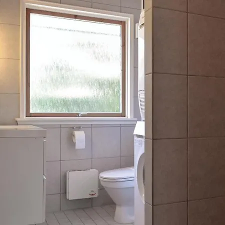 Three-bedroom Holiday In Hvide Sande * Bjerregård